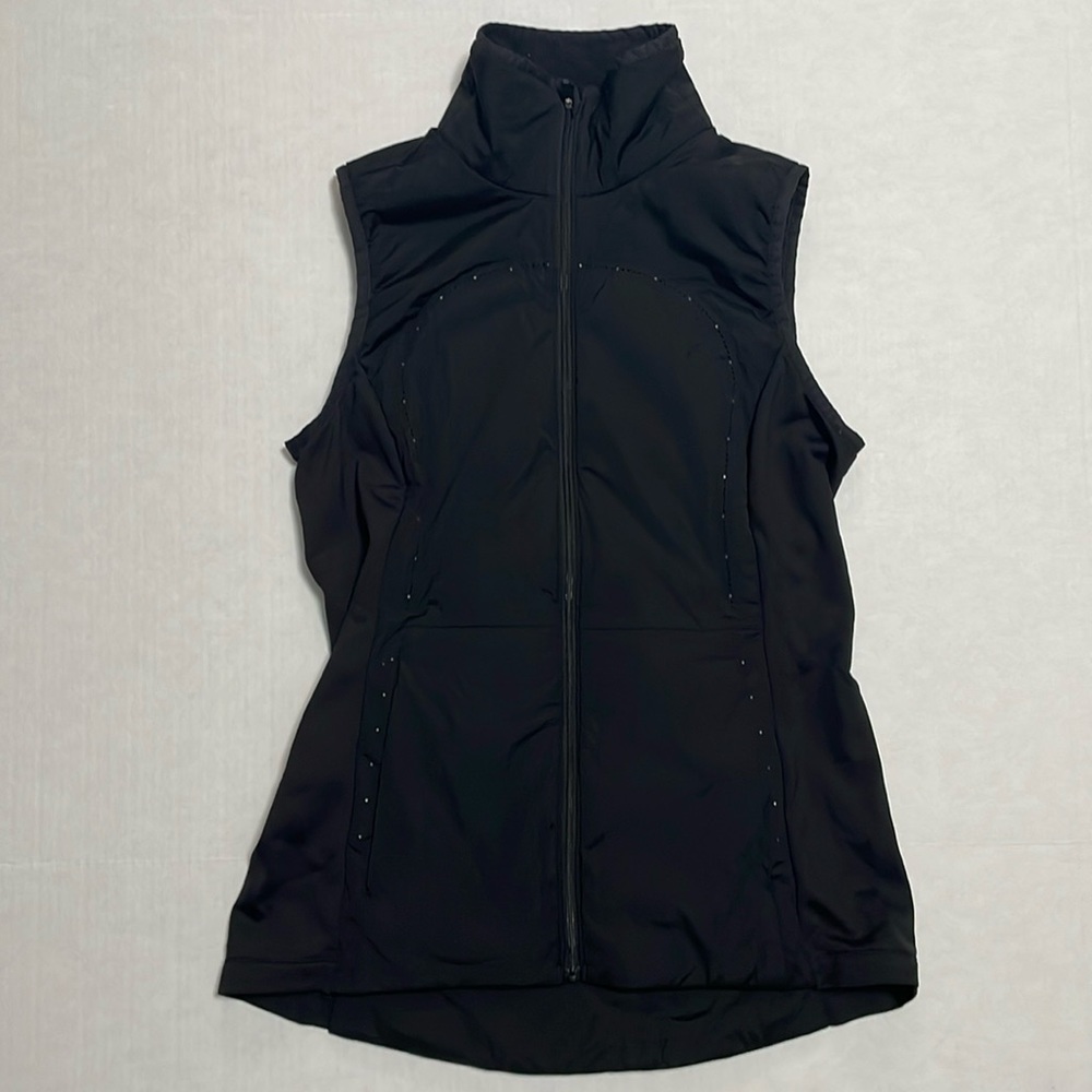 Women’s Lululemon ‘Run For Cold’ Vest in Black, size 8